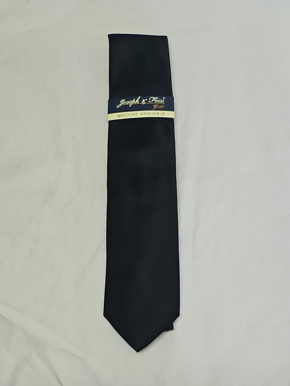 Joseph & Feiss Gold Black Necktie NWT
